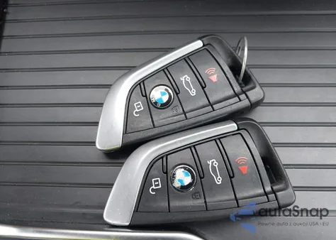 2019 BMW X3 xDrive30I z USA, uszkodzony, nr VIN 5UXTR9C52KLP97687